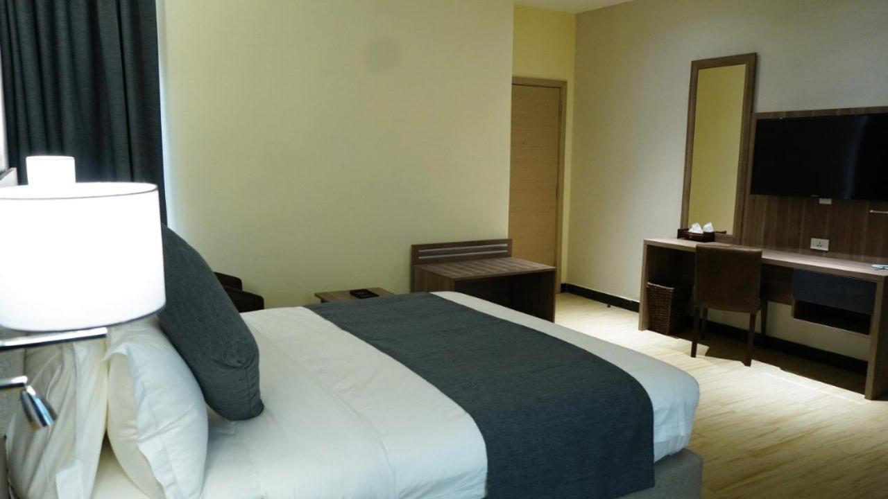 אדיס אבבה Triple E Hotel And Spa מראה חיצוני תמונה